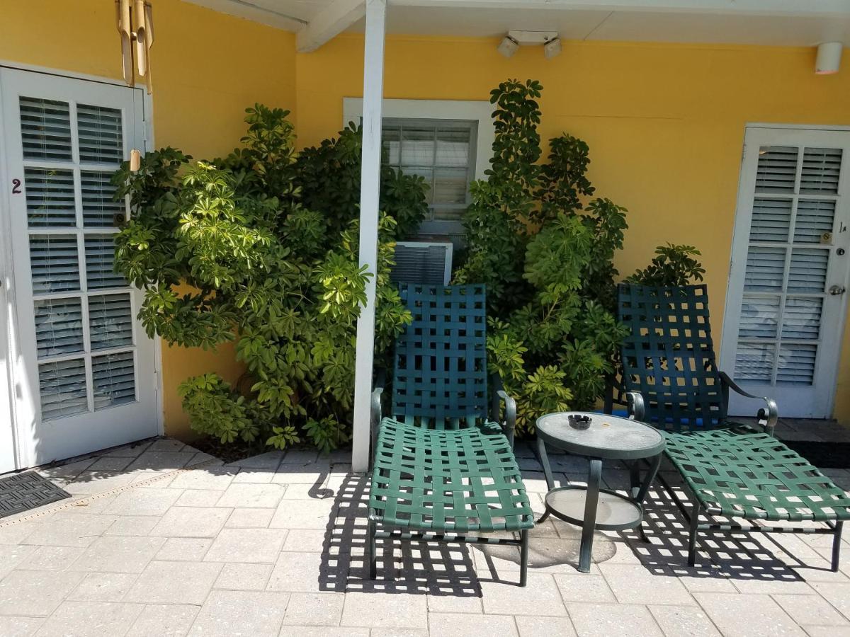Alexander Palms Court - No Hidden Fees! * Cayo Hueso