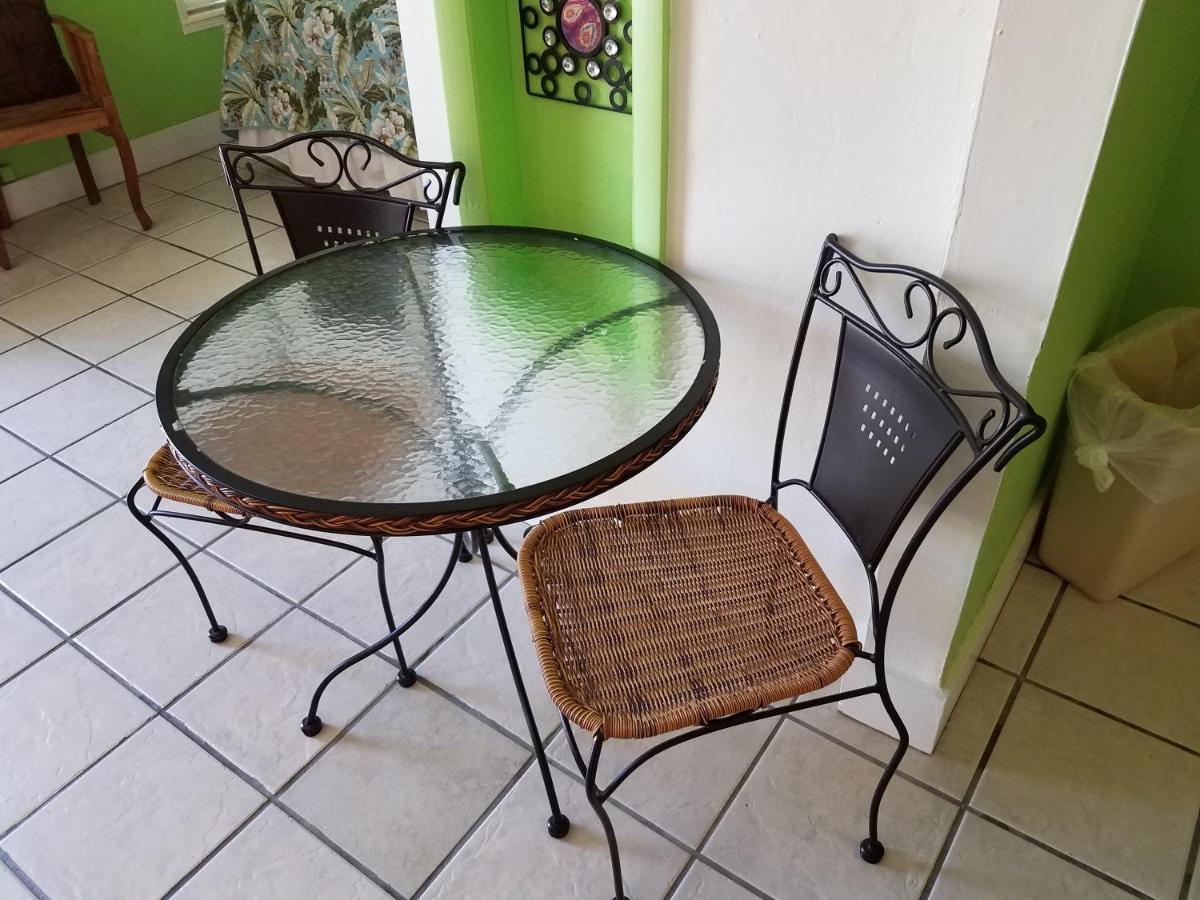 Alexander Palms Court - No Hidden Fees! * Cayo Hueso